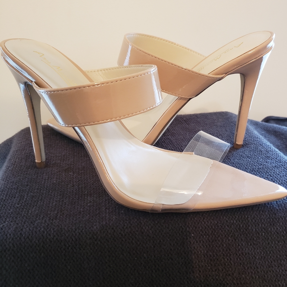 Anne Michelle Nude Exception Sz US 11 Eur 41 Woman